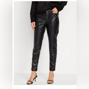 NWT Old Navy Women's Faux Leather OG straight Black Pants